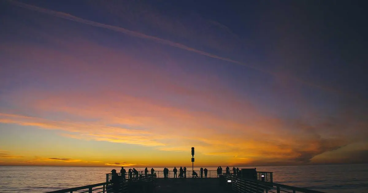 budget travel hacks with easy daily route planning photo for trip planners